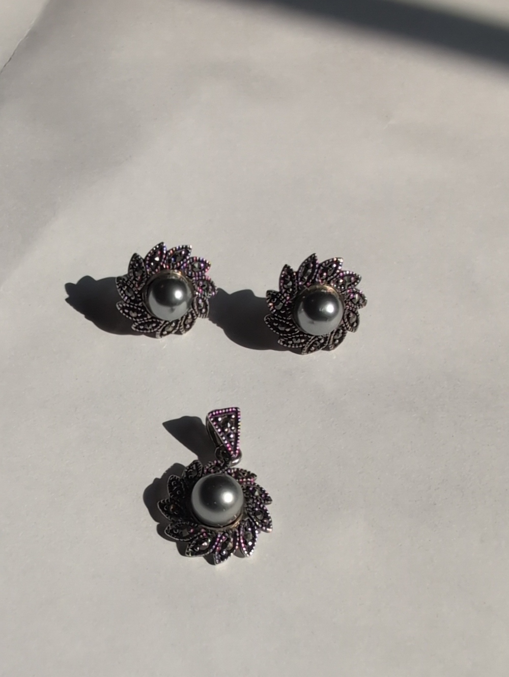 Sterling Silver Marcasite And Grey Pearl Pendant & Earrings Set